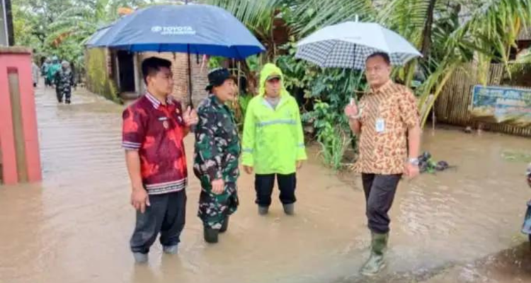 Hujan Terus Mengguyur Wilayah Jepara, Desa Sowan Terendam Banjir!