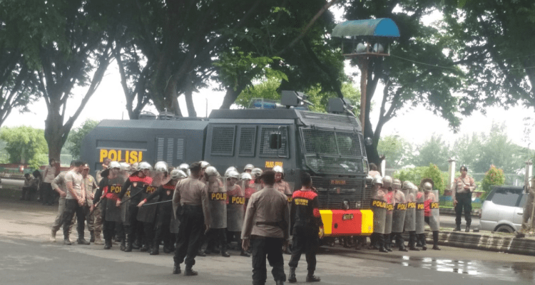 Pengamanan pemilihan Legislatif, Personil Sabhara Polres Jepara Laksanakan Latihan Dalmas!