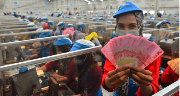 Buruh Rokok di Kudus Terima THR Lebih Besar dari UMK! 